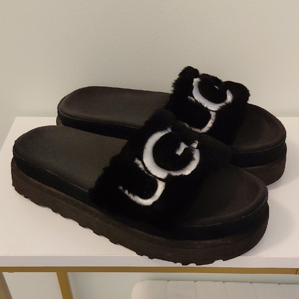 UGG Slipper Slides